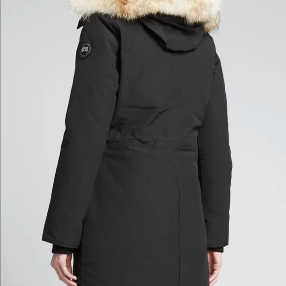 Canada gooose parka! - Picture 2 of 13